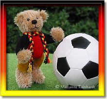Teddy "Tore" ist ca. 13 cm gro�