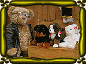 Bild - Ein Teddy bei den Pl�schtieren.